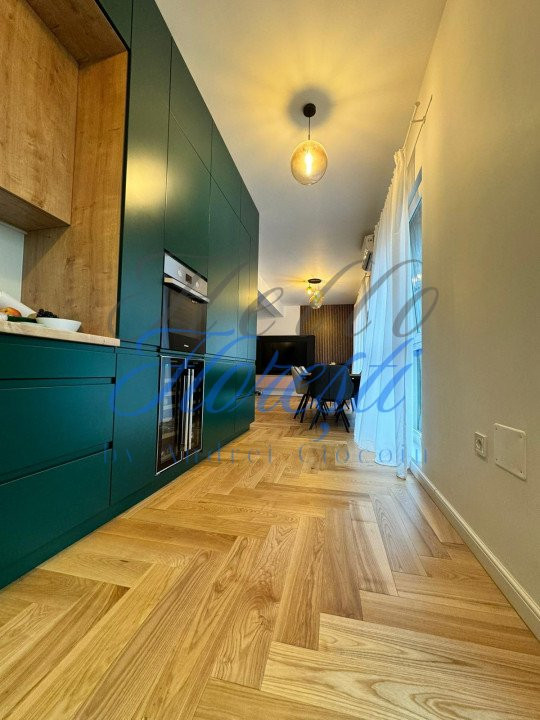 Apartament 4 camere, 105 mp, zona Teilor