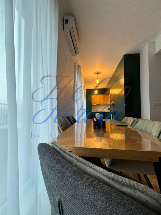 Apartament 4 camere, 105 mp, zona Teilor