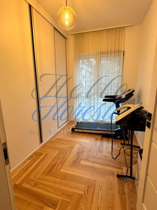 Apartament 4 camere, 105 mp, zona Teilor