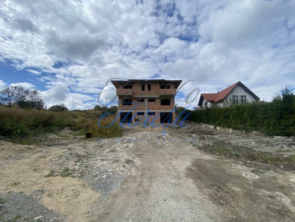 Duplex de 5 camere, in zona Feleacu