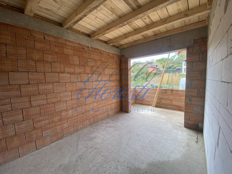 Duplex de 5 camere, in zona Feleacu