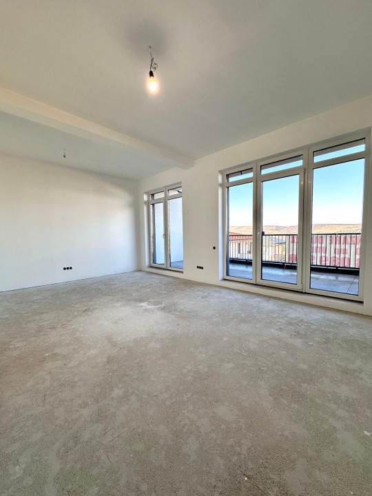 Duplex 180 mp cu gradina, semifinisat, Zona Vivo!