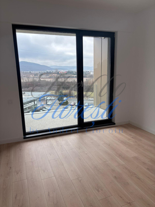Apartament 2 camere, finisat, 49 mp, ansamblu West Peak