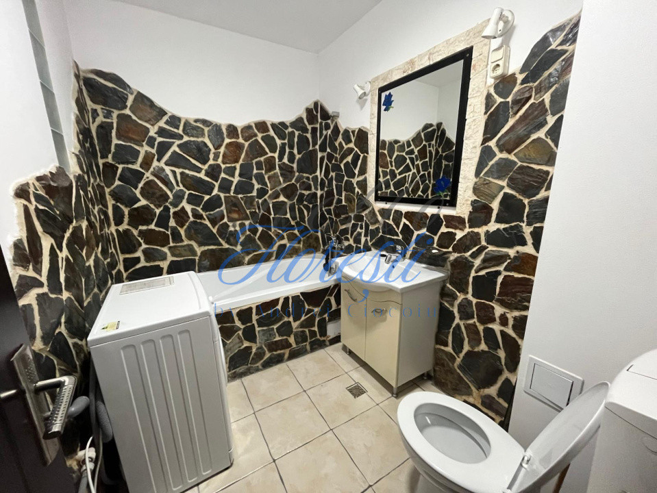 Apartament 3 camere 56 mp + parcare+ balcon de 5 mp in Floresti zona Teilor 