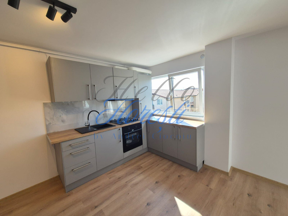 Apartament 3 camere 50 mp + parcare in Floresti zona Tineretului 