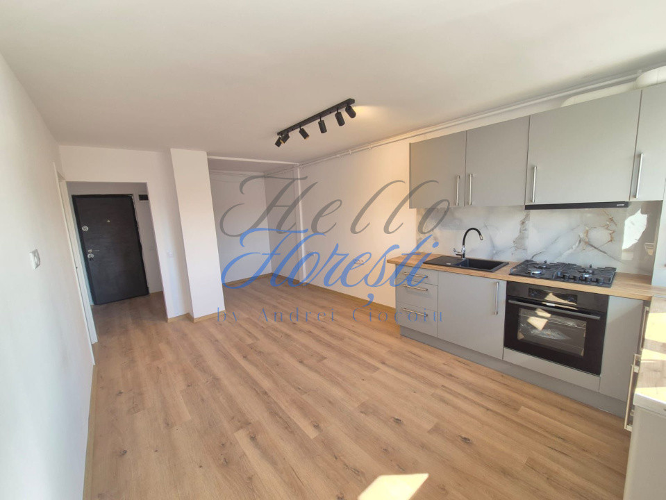 Apartament 3 camere 50 mp + parcare in Floresti zona Tineretului 