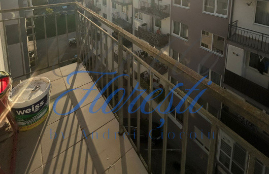 Apartament 2 camere 40 mp + parcare in Floresti zona Stejarului 
