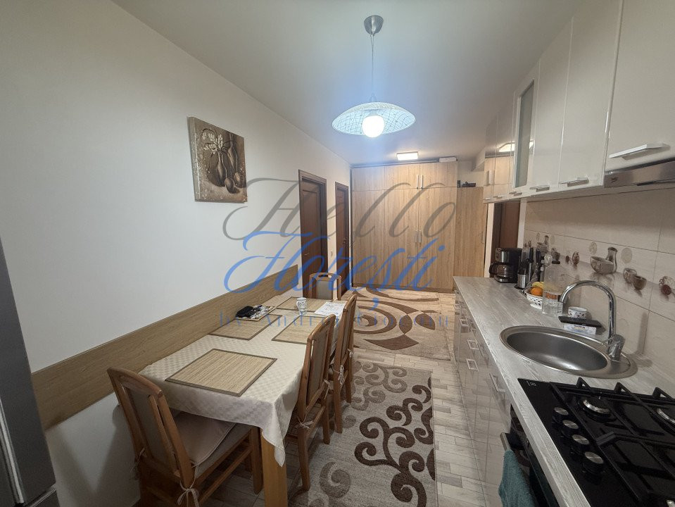 Apartament 2 camere, 56 mp, balcon si parcare – Zona Eroilor, Floresti