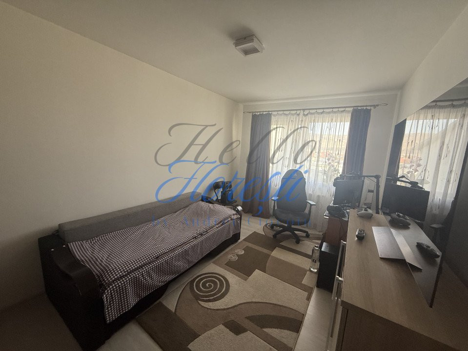 Apartament 2 camere, 56 mp, balcon si parcare – Zona Eroilor, Floresti