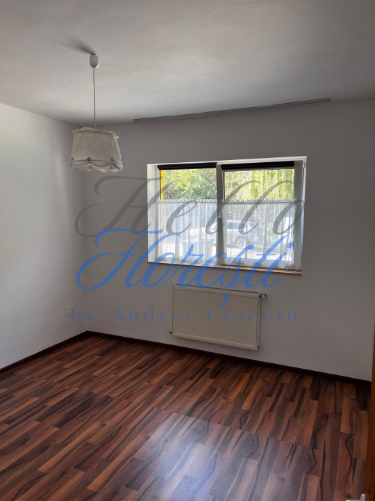 Apartament 3 camere in zona Teilor