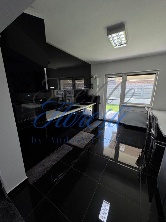 Casa 4 camere, 103mp, Zona Teilor