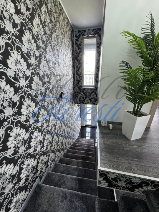 Casa 4 camere, 103mp, Zona Teilor