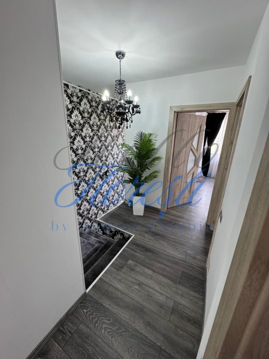 Casa 4 camere, 103mp, Zona Teilor