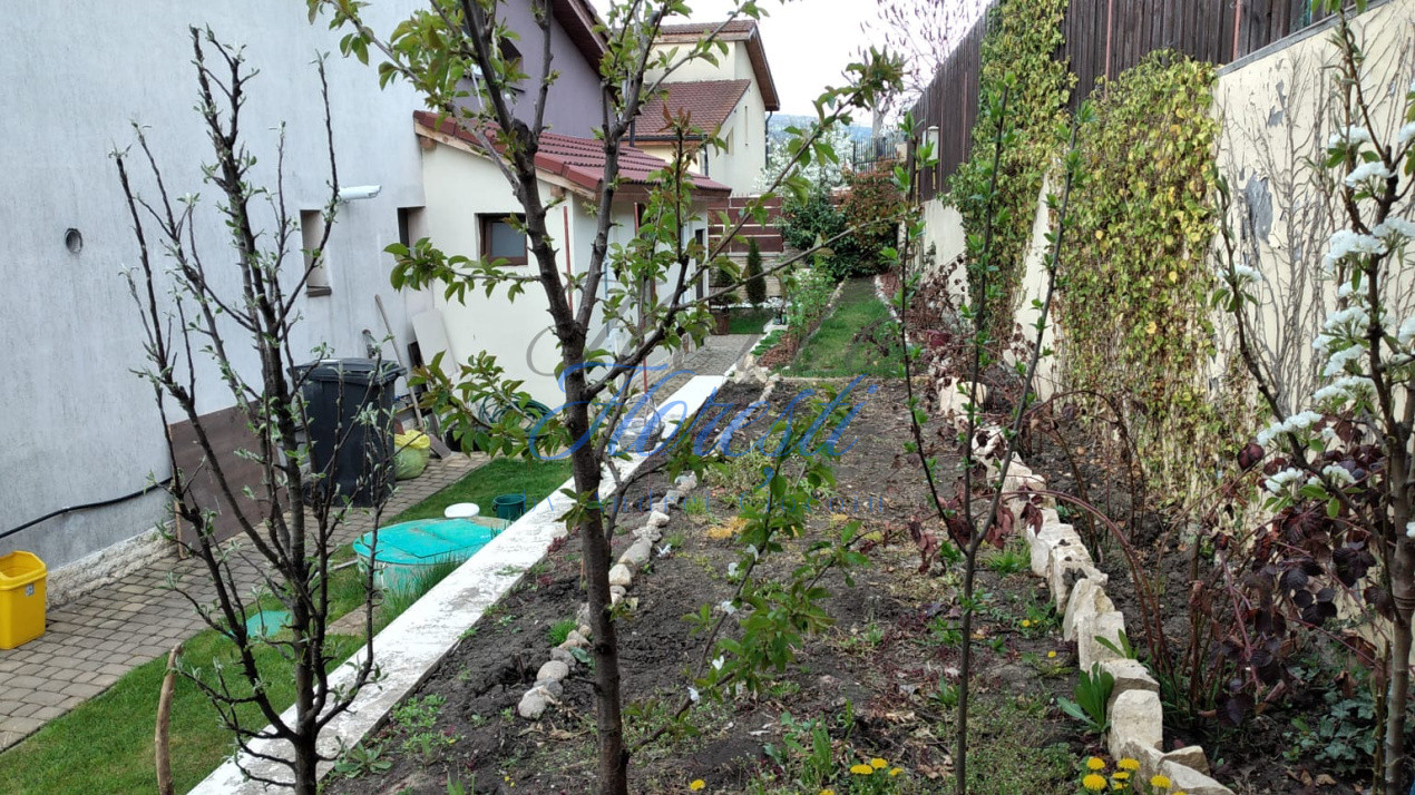 Casa individuala cu 5 camere un zona Iris 