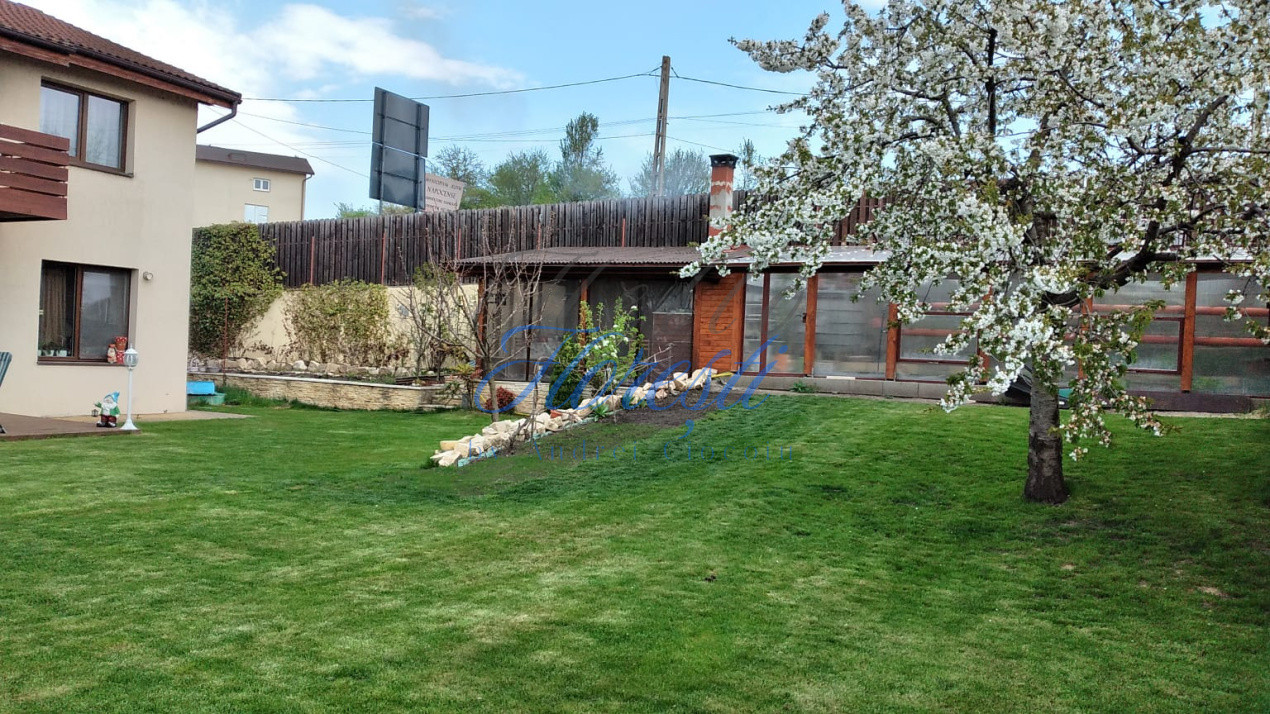 Casa individuala cu 5 camere un zona Iris 