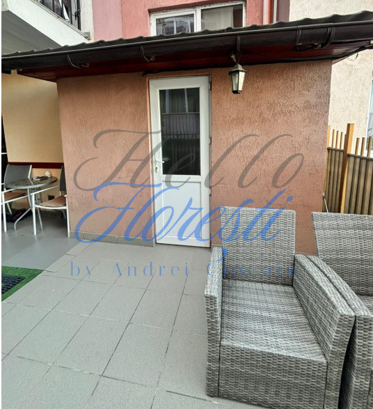 Apartament 3 camere , 68 mp ,Zona Vivo , Floresti 