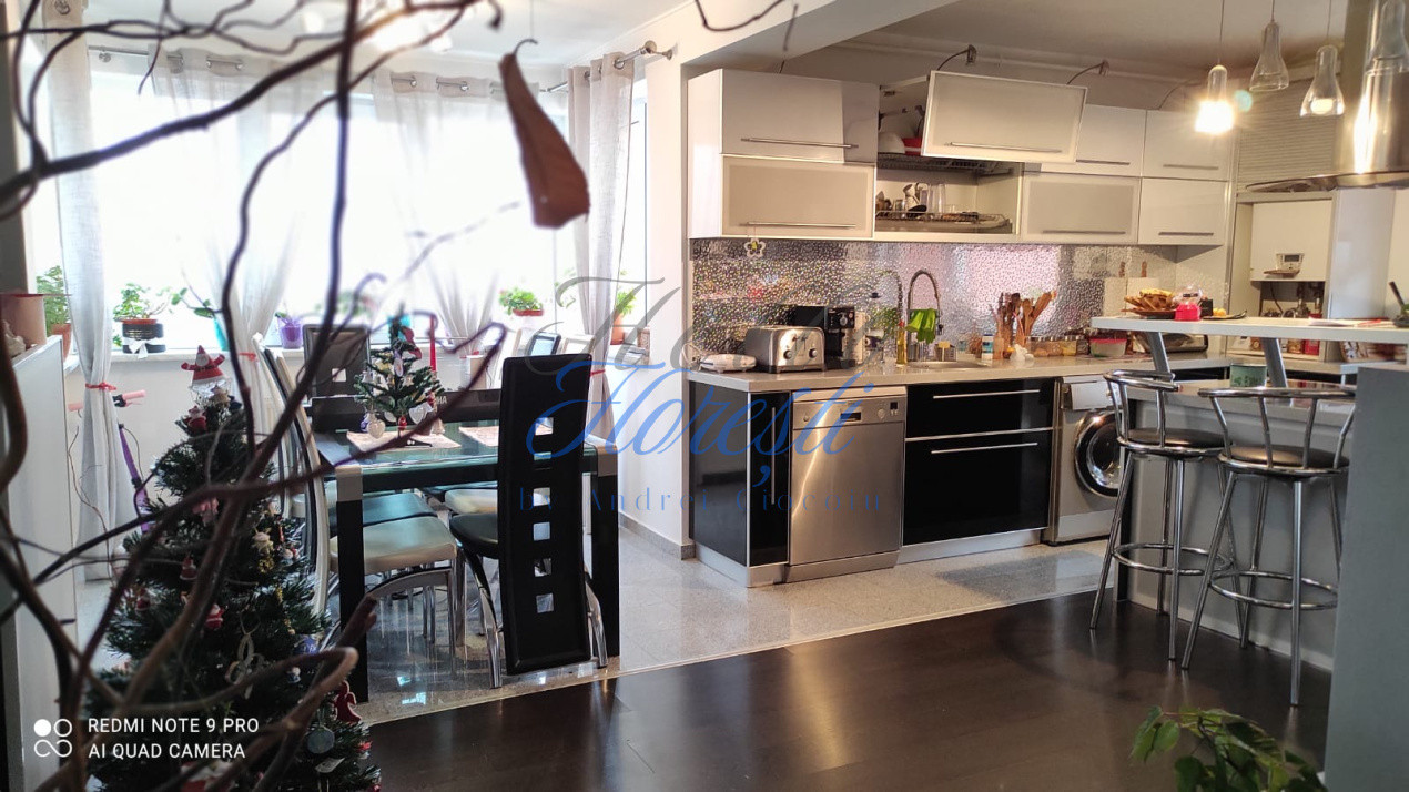 Apartament 3 camere , 98 mp + 2 parcari , zona Buna Ziua , Cluj