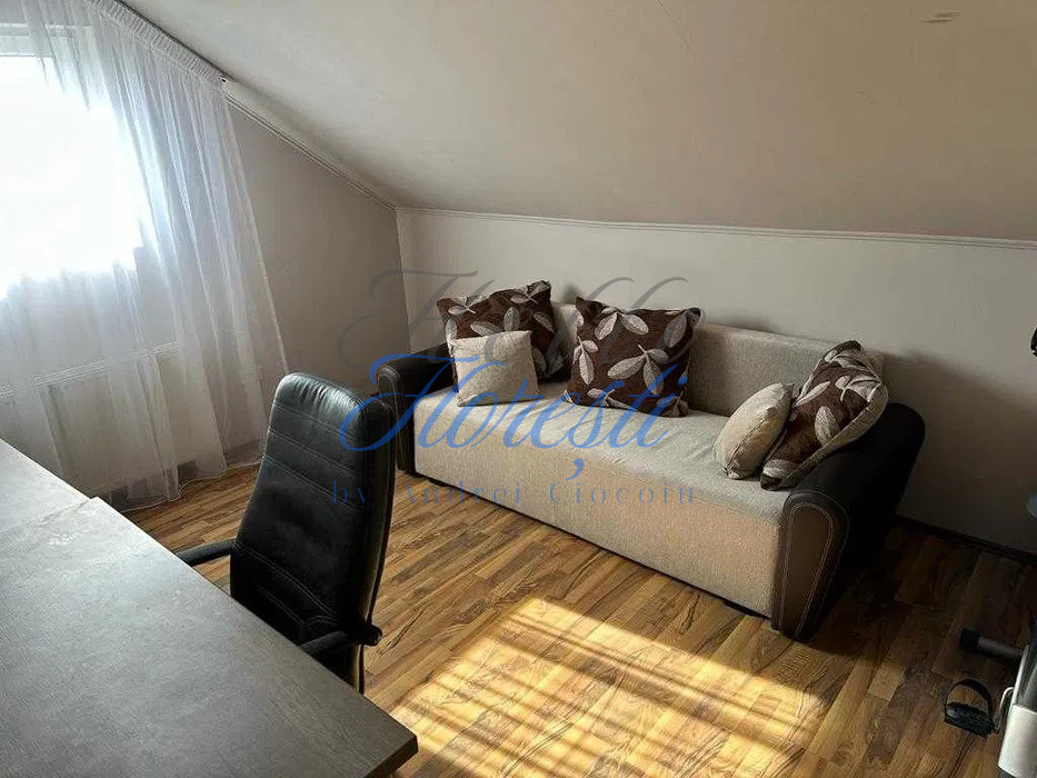 Inchiriere apartament 3 camere ,90 mp cu parcare,Floresti 