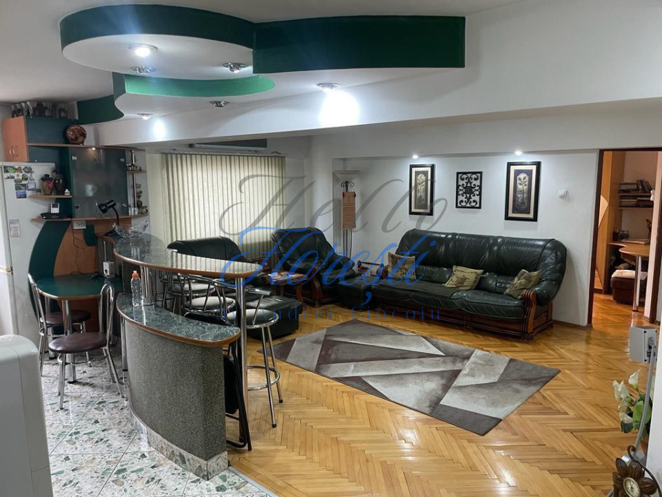 Apartament 4 camere , 90 MP+Parcare, Zona Manastur, Cluj