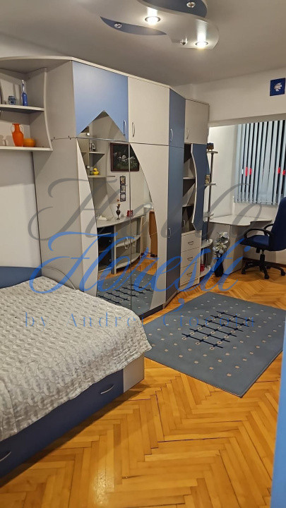 Apartament 4 camere , 90 MP+Parcare, Zona Manastur, Cluj