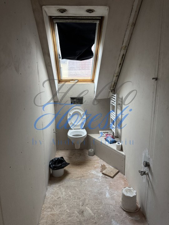 Casa Tip Triplex 84mp + 40mp Teren Zona Eroilor | Floresti