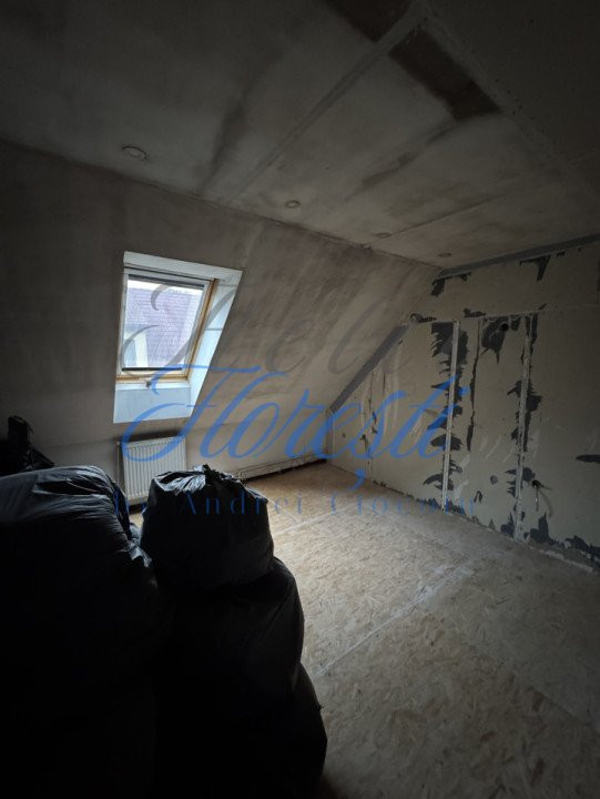 Casa Tip Triplex 84mp + 40mp Teren Zona Eroilor | Floresti