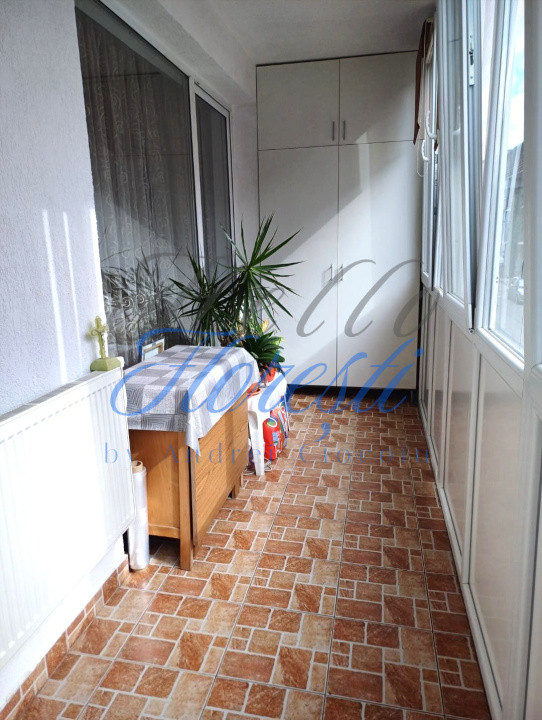 Apartament 2 camere 51 mp, 3 balcoane, Eroilor, parcare inclusă