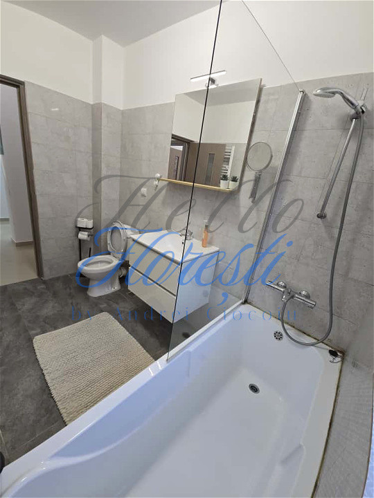 Apartament 3 camere, 2 băi & balcon, Teilor