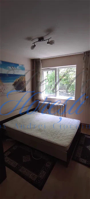 Apartament 3 camere, zona Primăverii 