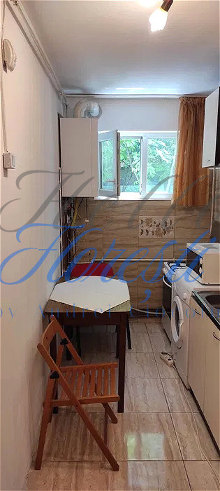 Apartament 3 camere, zona Primăverii 