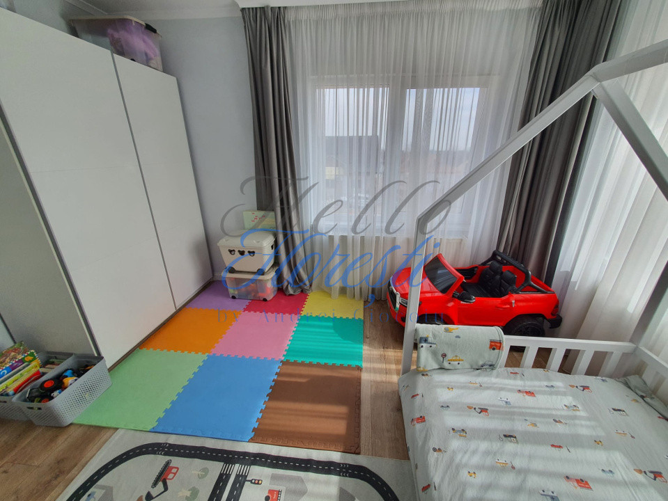 Casa cu 5 camere, in zona Dambul Rotund