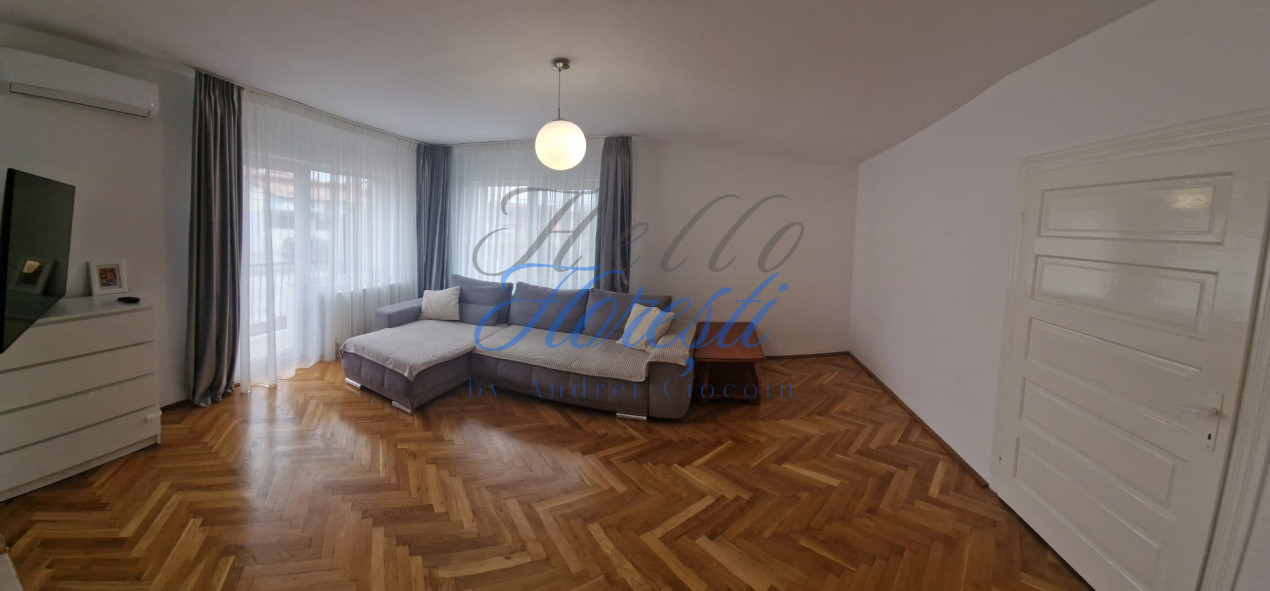 Casa cu 5 camere, in zona Dambul Rotund