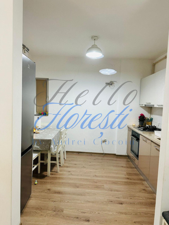 Apartament cu 3 camere decomandate, in zona Iris