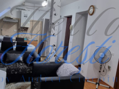Apartament 3 camere, 50 MP , Zona Porii, Floresti