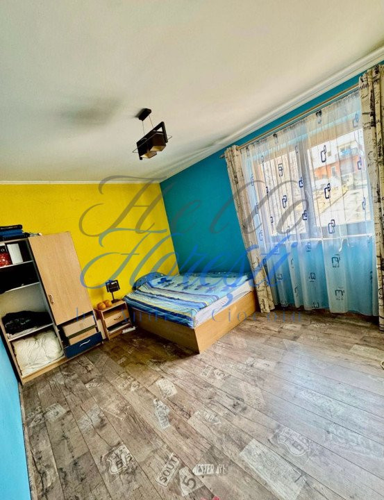 Casa tip duplex, 200 mp, zona Tautiului