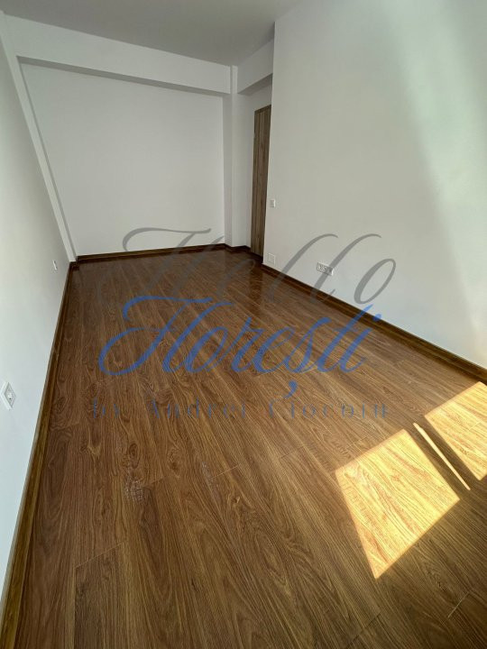 Apartament 3 camere 55mp, zona Terra