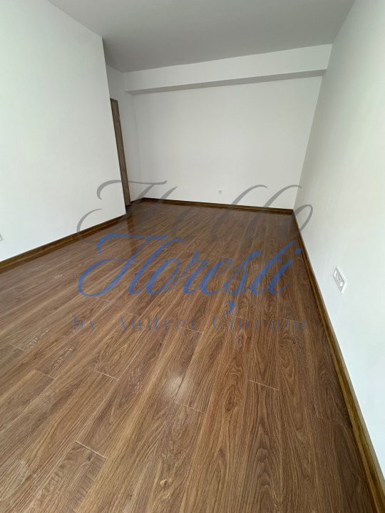 Apartament 3 camere 55mp, zona Terra