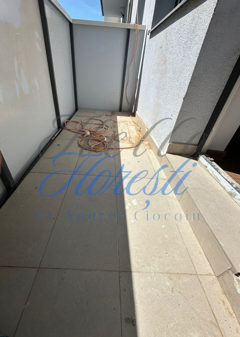 Apartament 3 camere 55mp, zona Terra