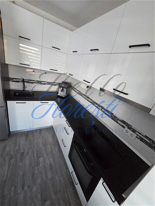 Apartament 3 camere 78 mp + 2 balcoane, zona Stadionului