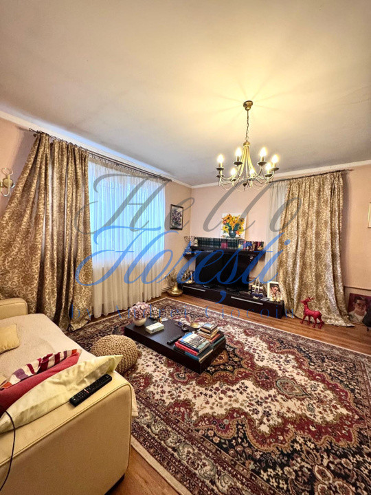 Casă 6 camere pe un singur nivel, curte & terasă, zona Avram Iancu