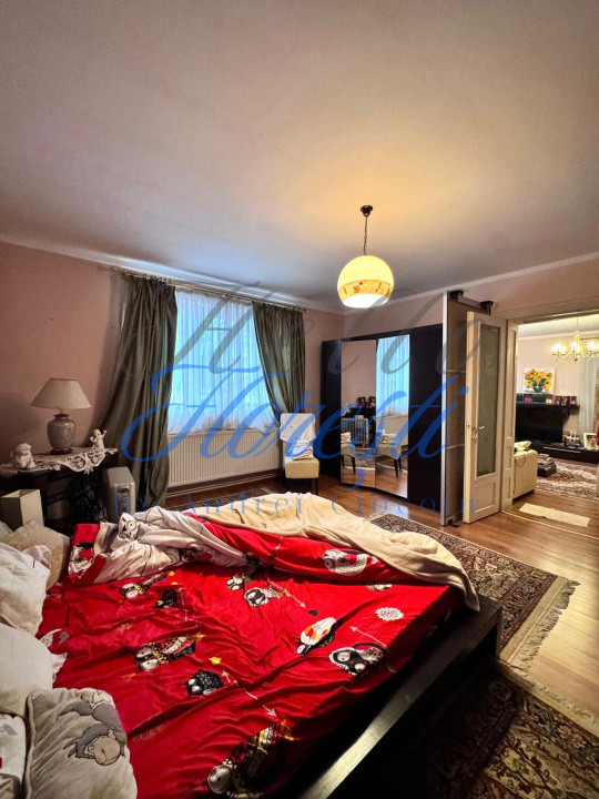 Casă 6 camere pe un singur nivel, curte & terasă, zona Avram Iancu