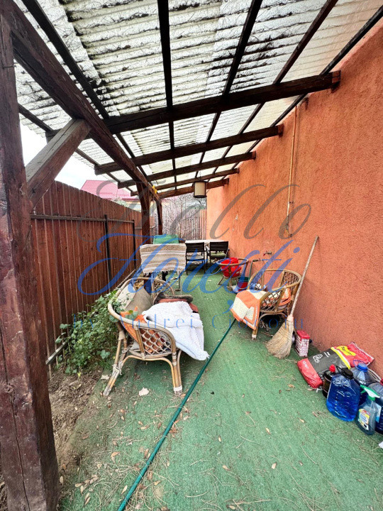 Casă 6 camere pe un singur nivel, curte & terasă, zona Avram Iancu