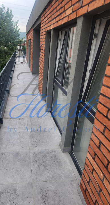 Apartament cu 2 camere, terasa si parcare in Floresti zona Tineretului