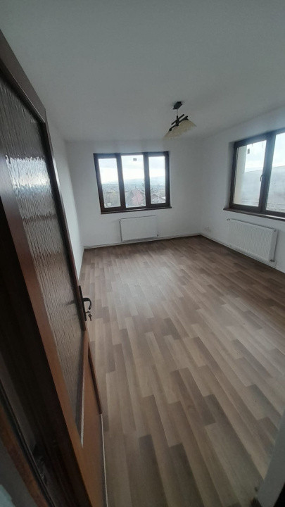 Casa 6 camere, 203.mp | Zona exterior nord Chinteni