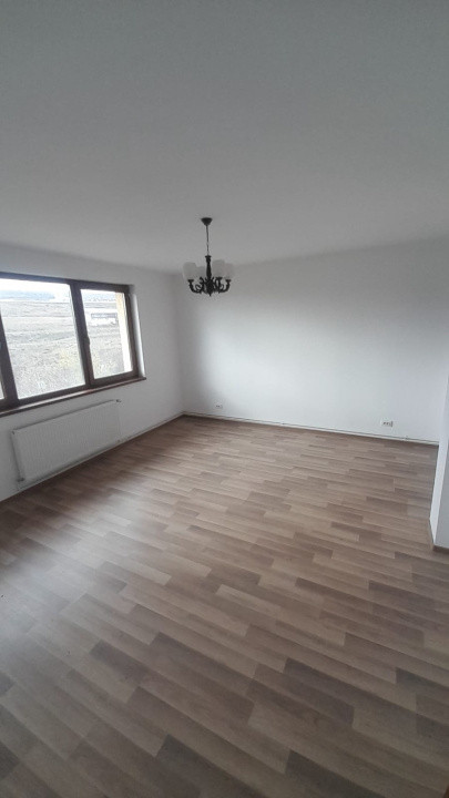 Casa 6 camere, 203.mp | Zona exterior nord Chinteni