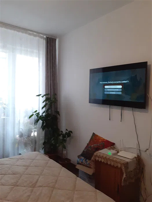 Apartament 2 camere SU 40 mp, balcon + parcare, zona Terra, Florești