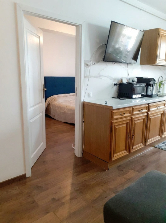 Apartament 2 camere SU 40 mp, balcon + parcare, zona Terra, Florești