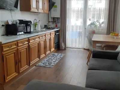 Apartament 2 camere SU 40 mp, balcon + parcare, zona Terra, Florești