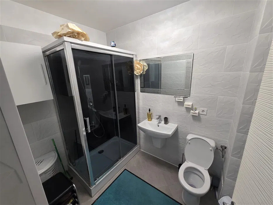 Apartament 3 camere SU 50 mp zona Casa Zânelor, Florești