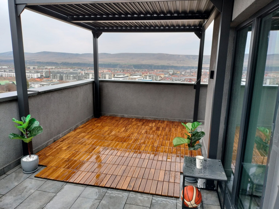 Apartament de vanzare , semidecomandat 77mp+68mp terasa , zona Teilor 